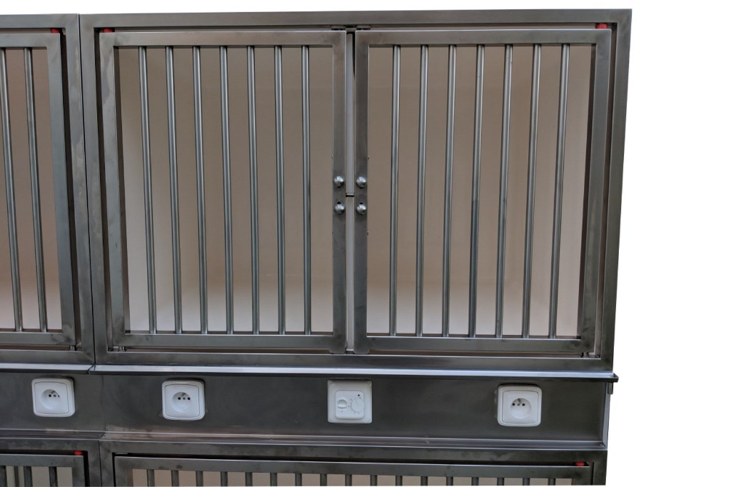 Opnamekooi Medium 2, kunststof met 2 RVS deuren