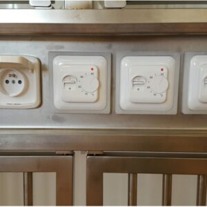 Bedieninglijst RVS, t.b.v. schakelaars, vloerverwarming en stopcontacten